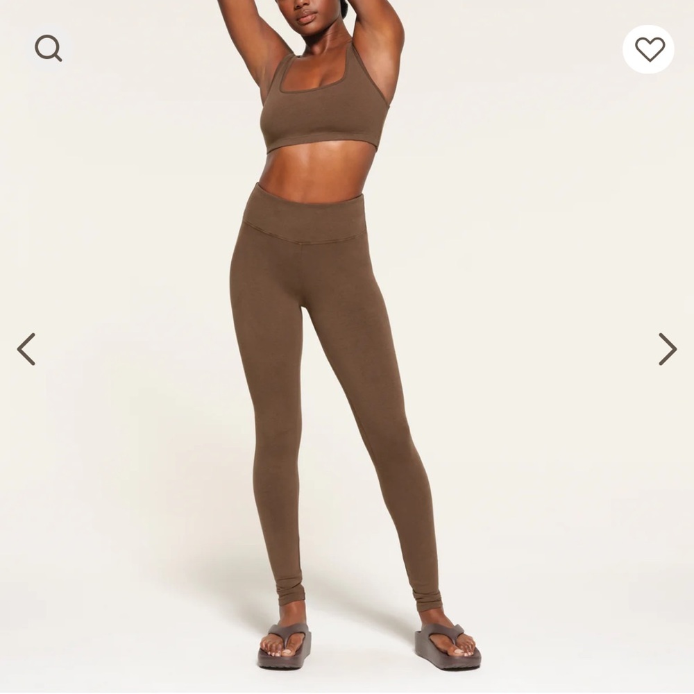 SKIMS OUTDOOR HIGH-WAISTED LEGGING | COCOA (S)